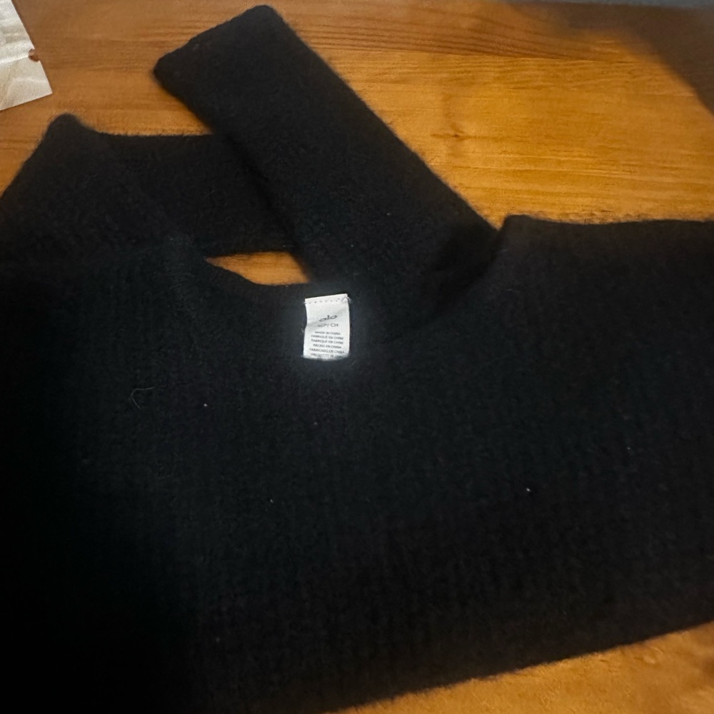 Alo long sleeve cashmere size small